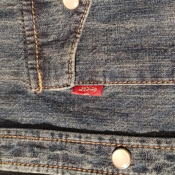 🇨🇦 Boy's Youth Levi's Pearl Snap Button Down Denim Shirt - Picture 6 of 9